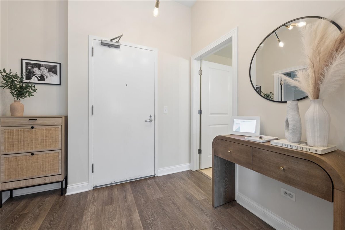 230 W Division Street Unit: 602