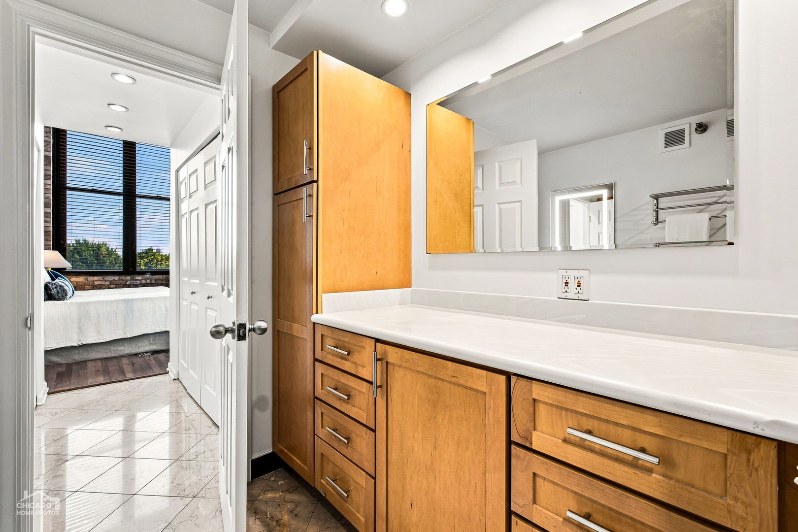 1872 N Clybourn Avenue Unit: 407