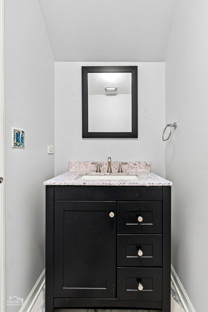 7768 N Sheridan Road Unit: 1