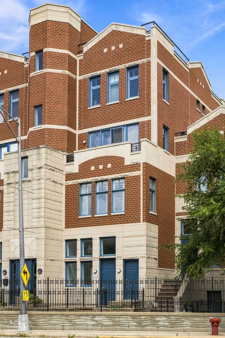7768 N Sheridan Road Unit: 1
