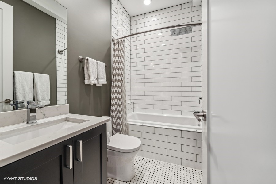 1739 N Humboldt Boulevard Unit: 1S