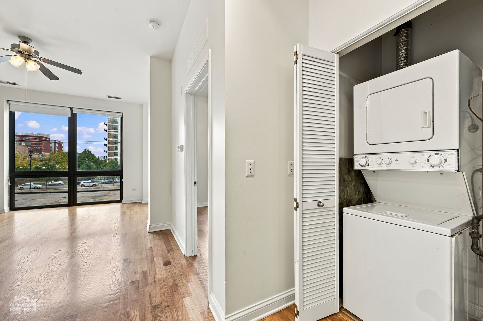 2035 S Indiana Avenue Unit: 211