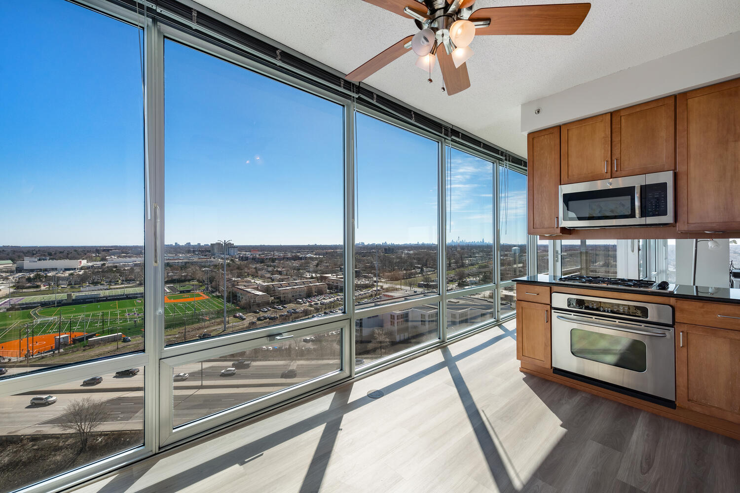 9715 Woods Drive Unit: 1801