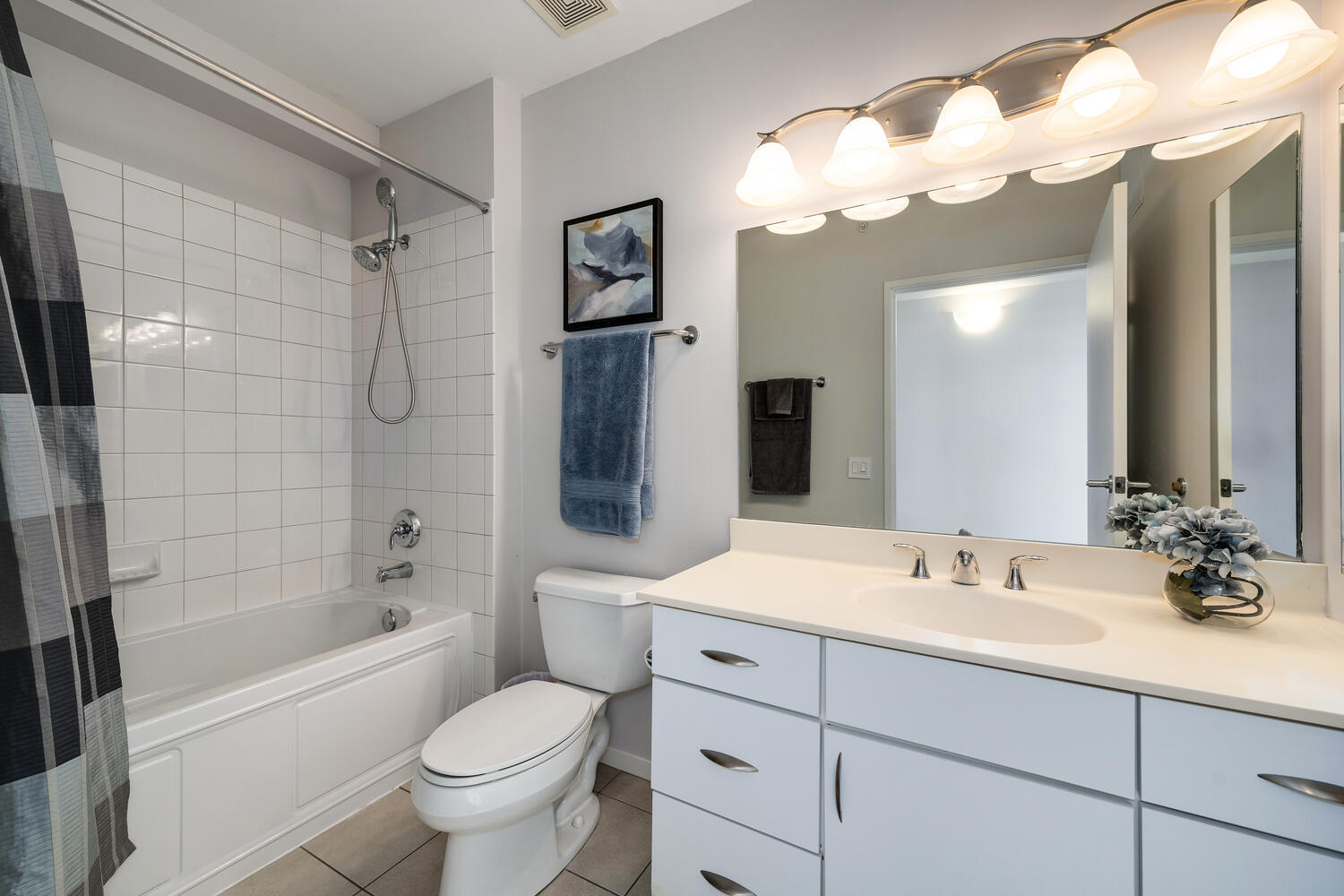 9715 Woods Drive Unit: 1801