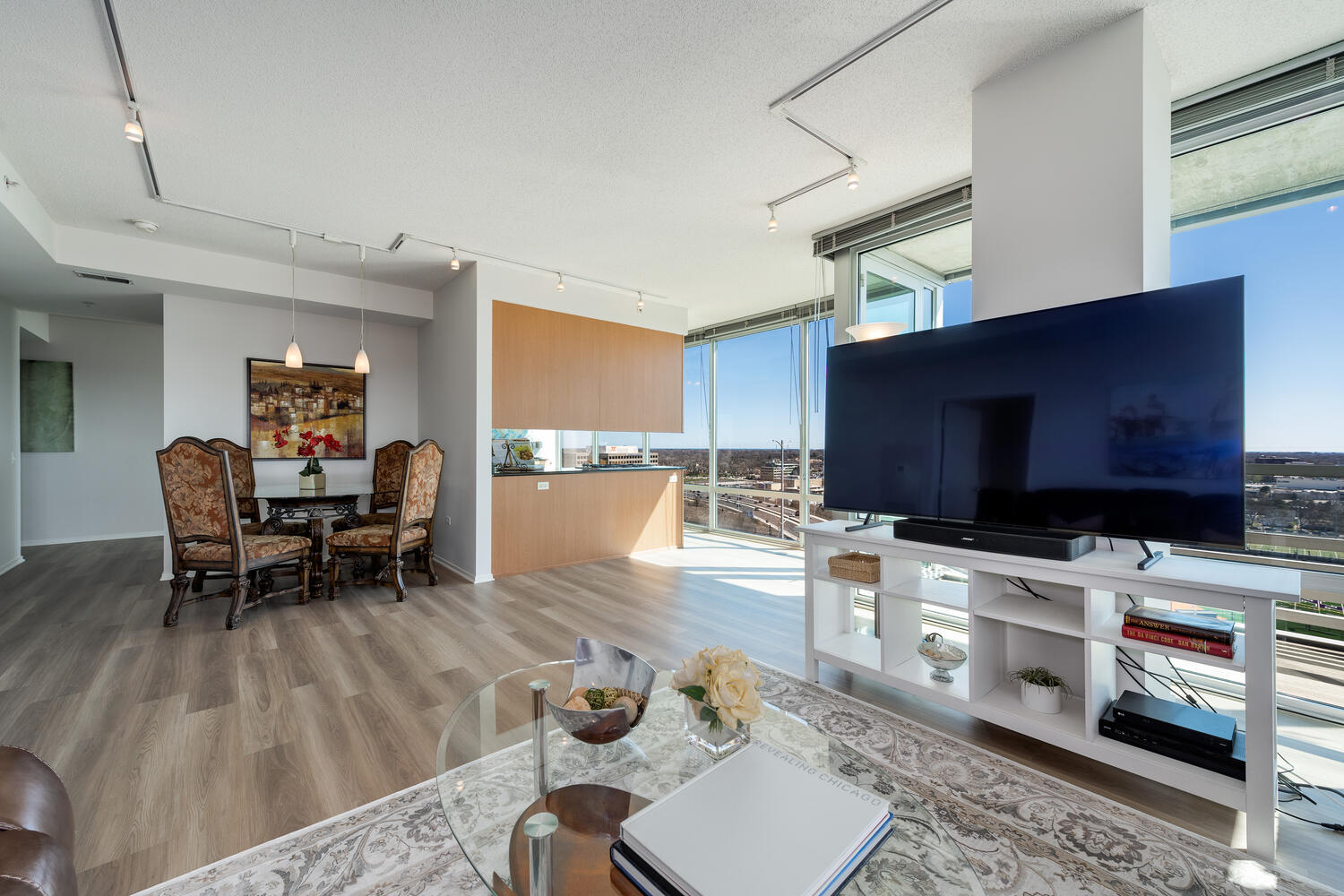 9715 Woods Drive Unit: 1801