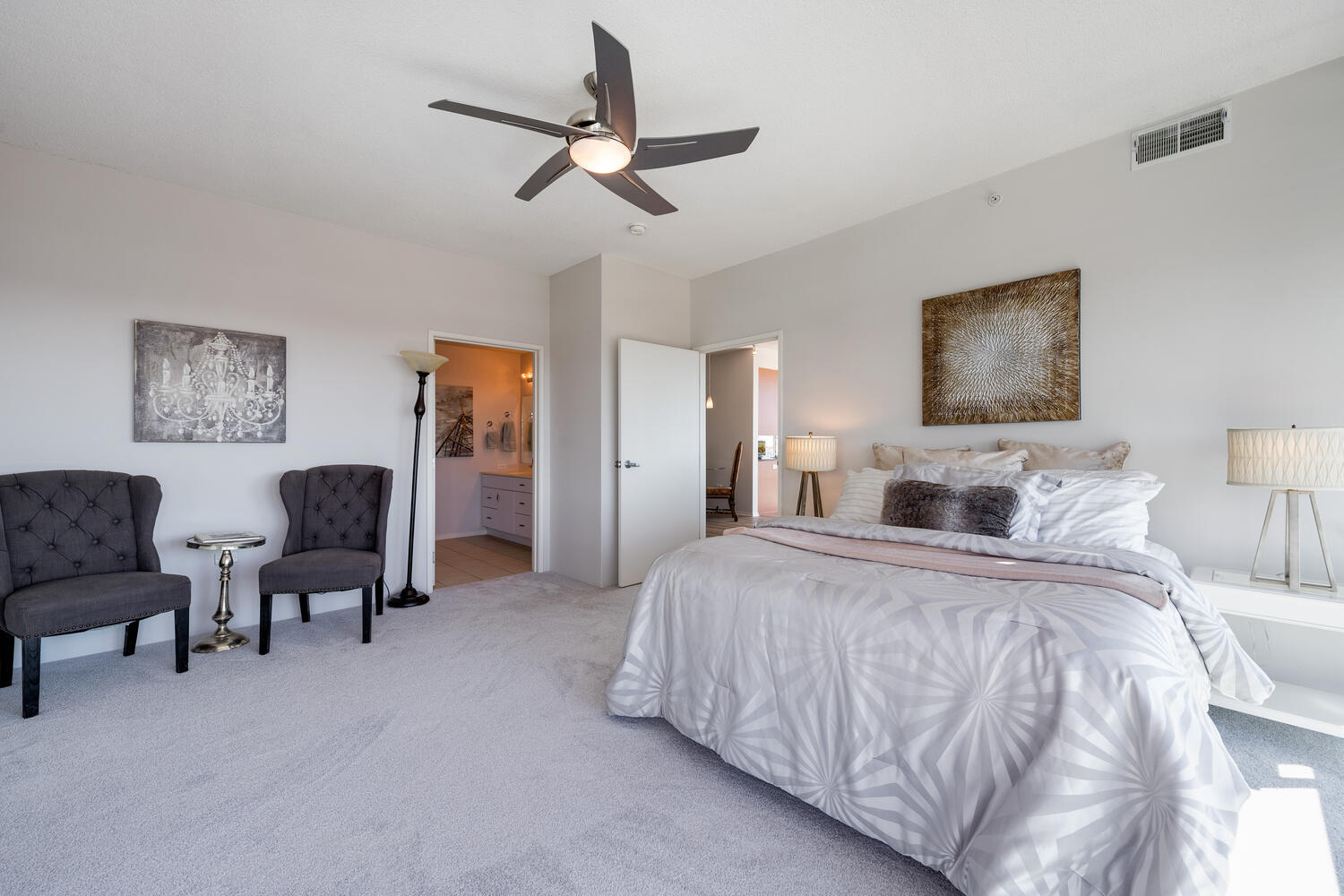 9715 Woods Drive Unit: 1801