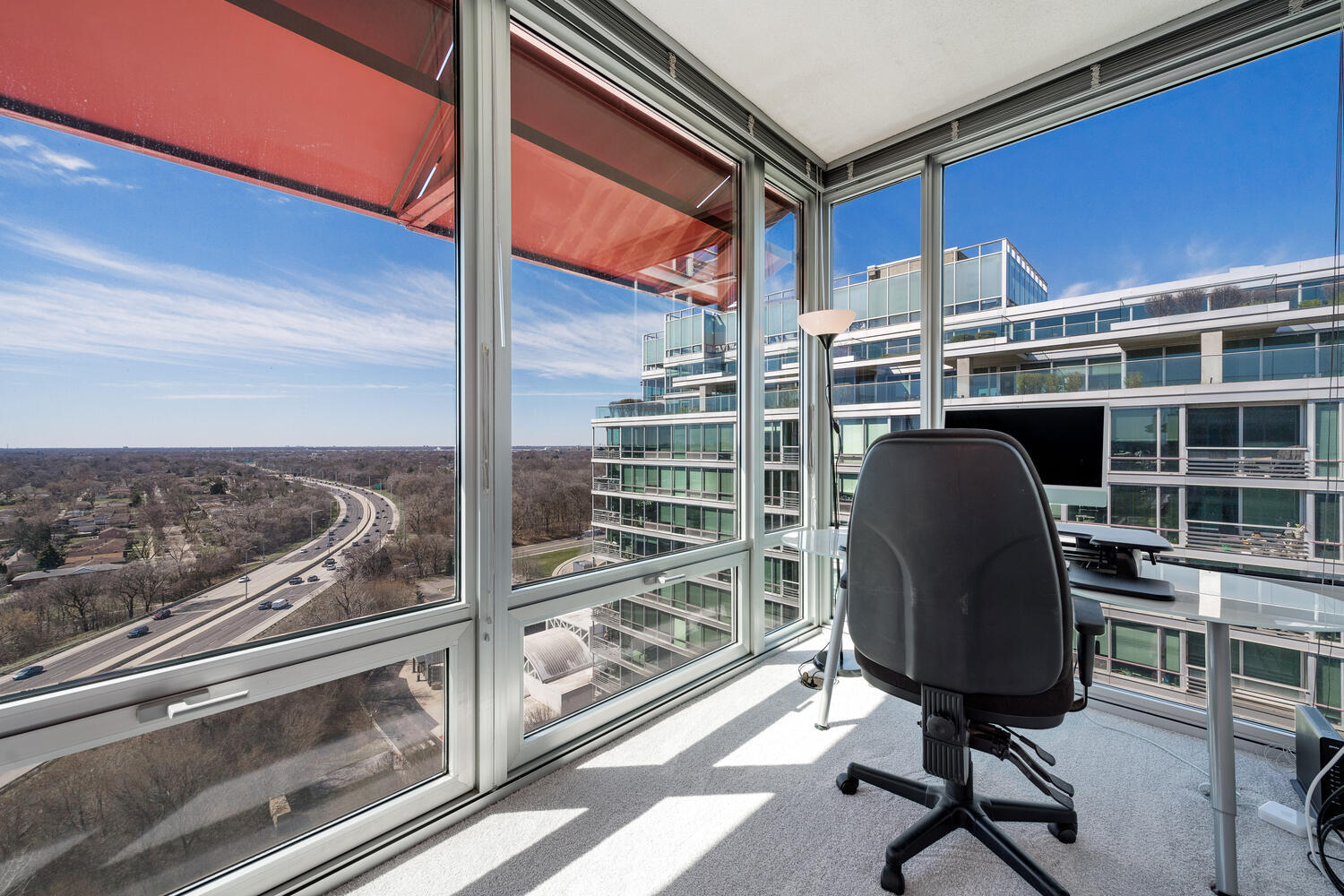 9715 Woods Drive Unit: 1801