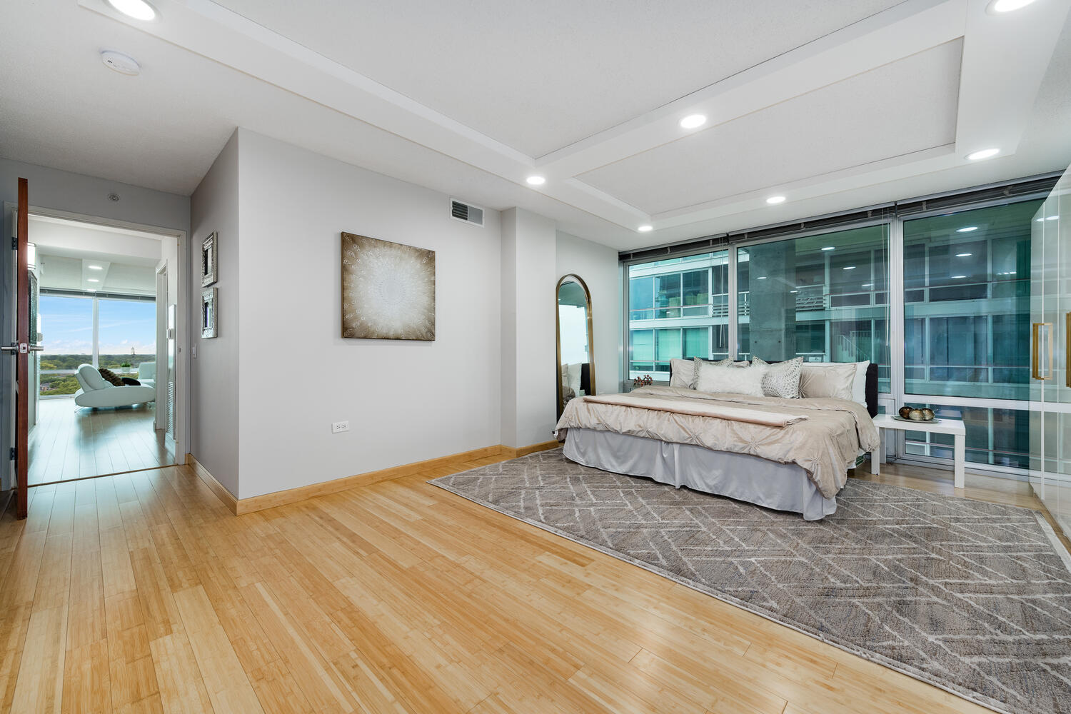 9715 Woods Drive Unit: 1102