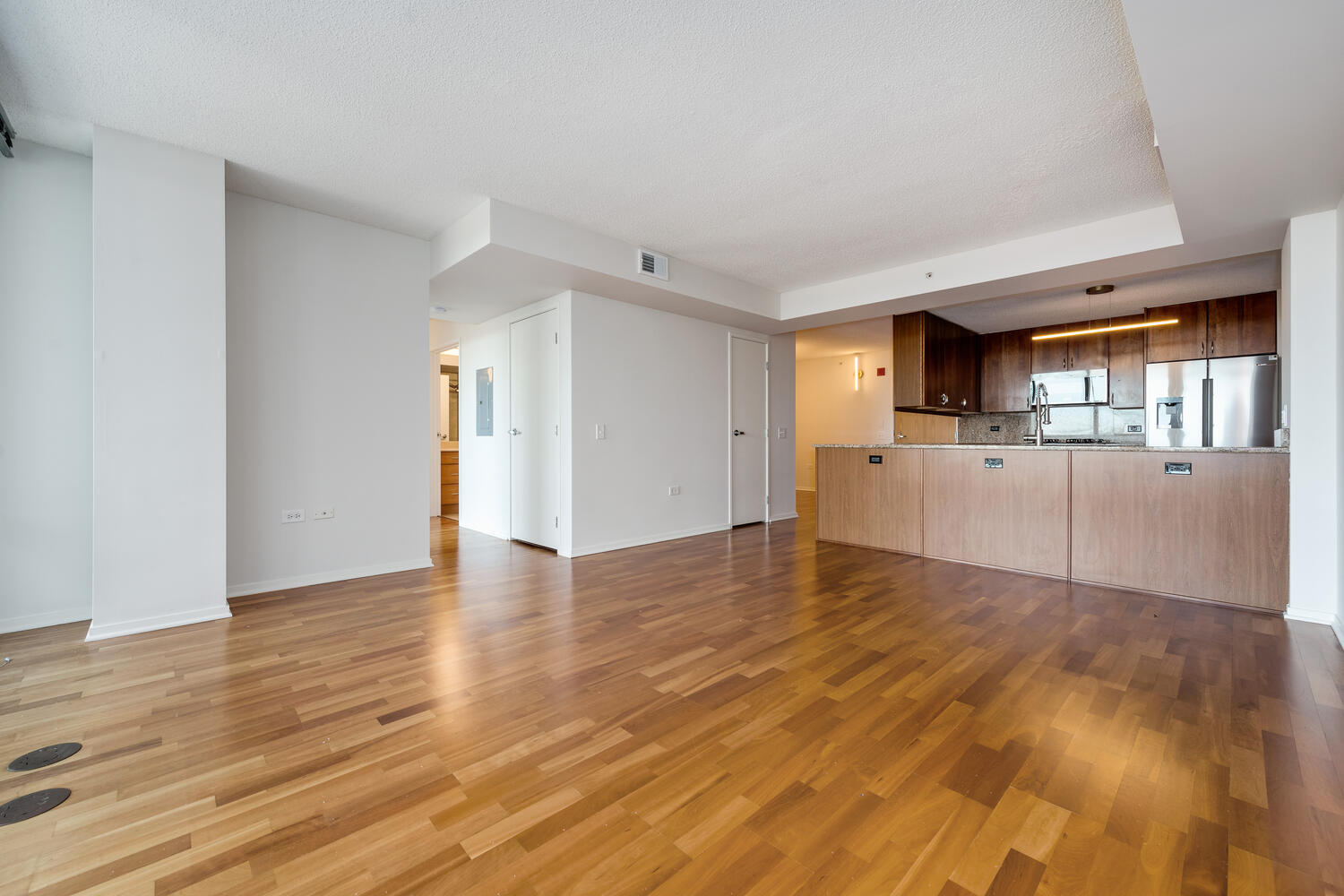 9715 WOODS Drive Unit: 1606