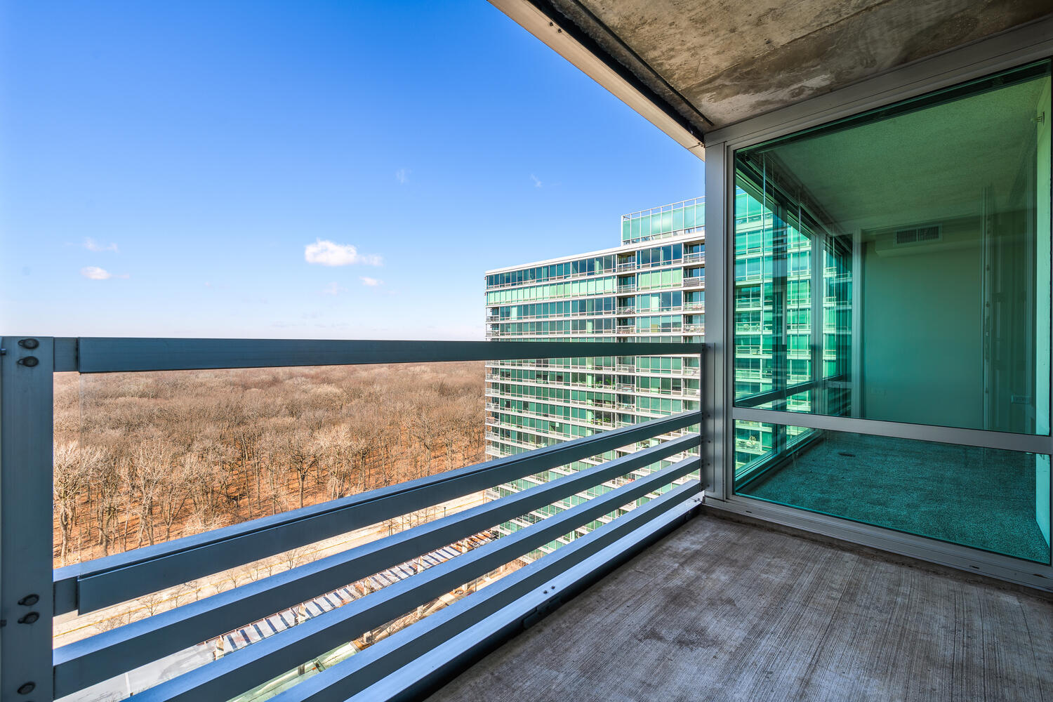 9715 WOODS Drive Unit: 1606