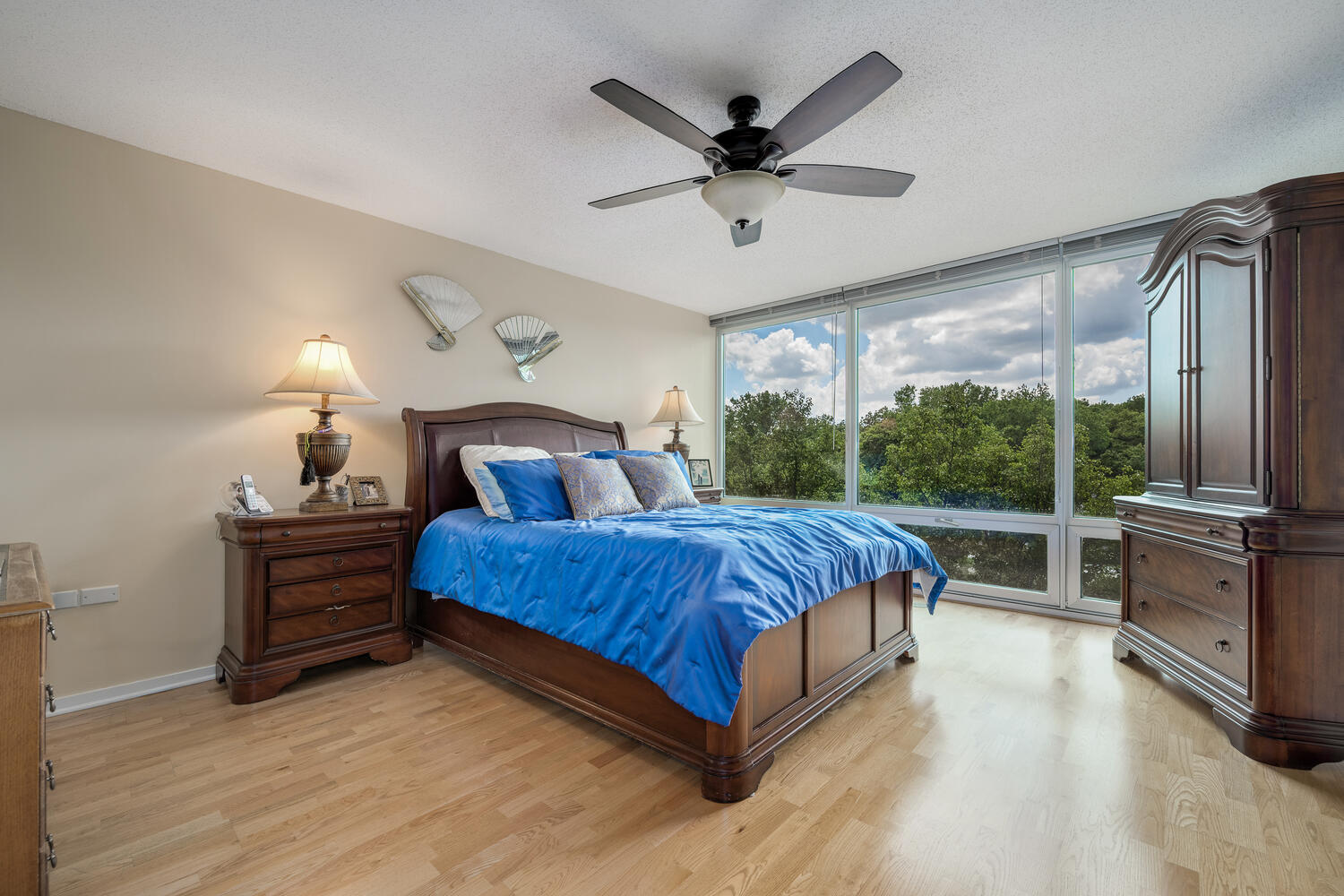 9715 Woods Drive Unit: 510