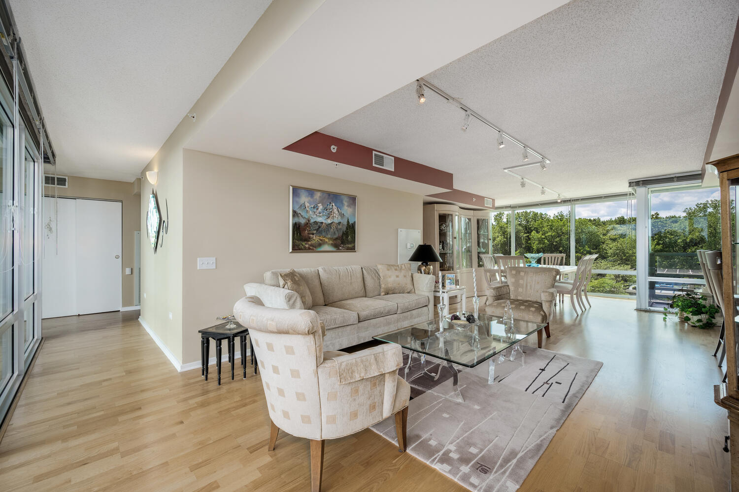 9715 Woods Drive Unit: 510