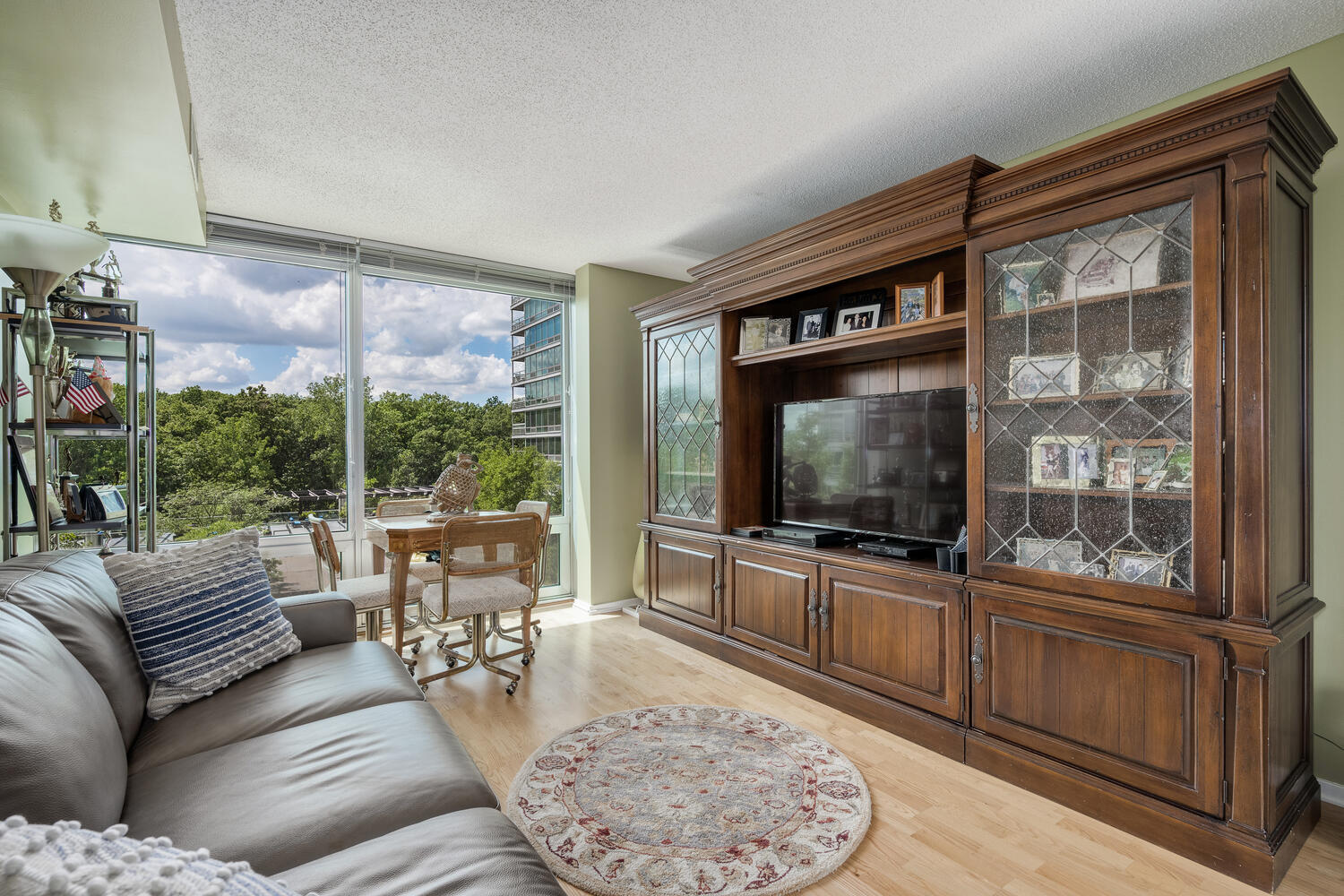 9715 Woods Drive Unit: 510