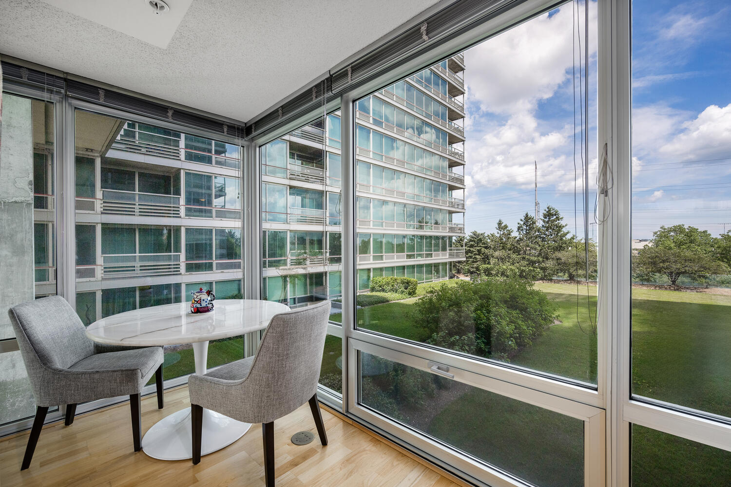 9715 Woods Drive Unit: 510