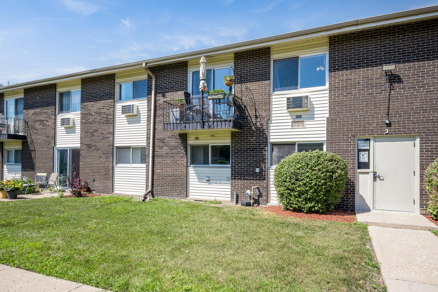 8808 N Leslie Lane Unit: 2F