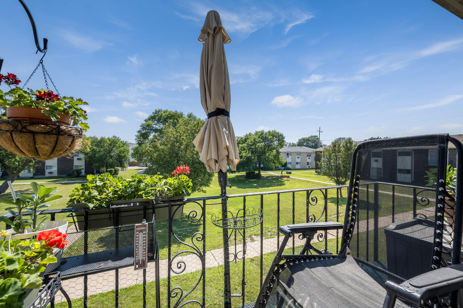 8808 N Leslie Lane Unit: 2F