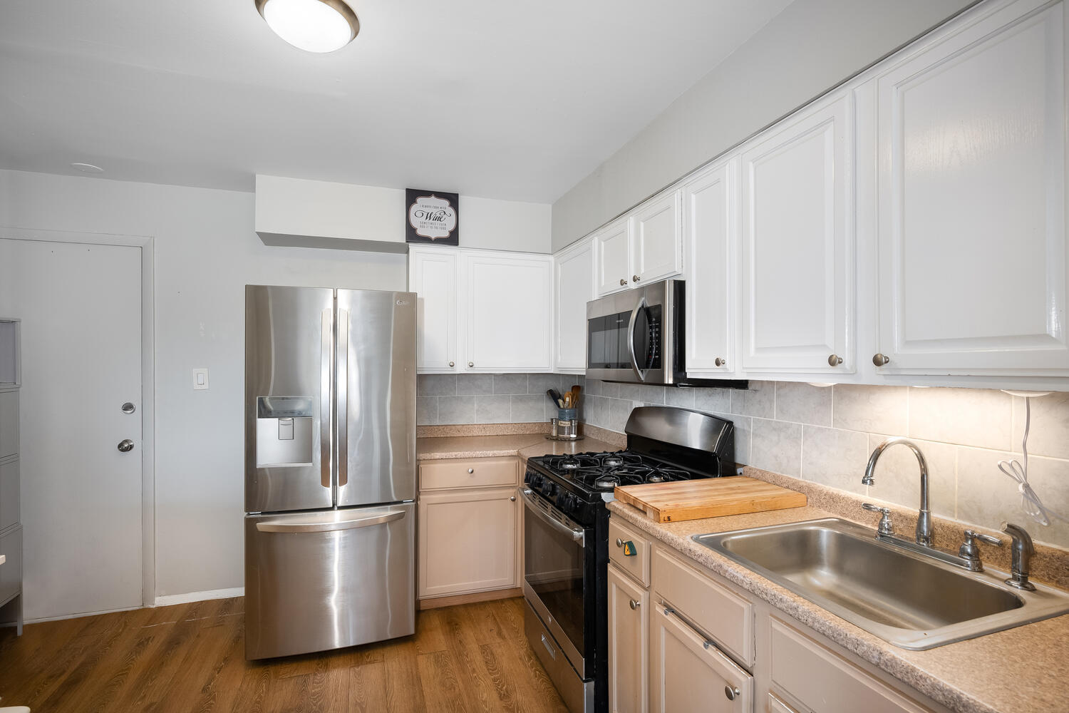 8808 N Leslie Lane Unit: 2F