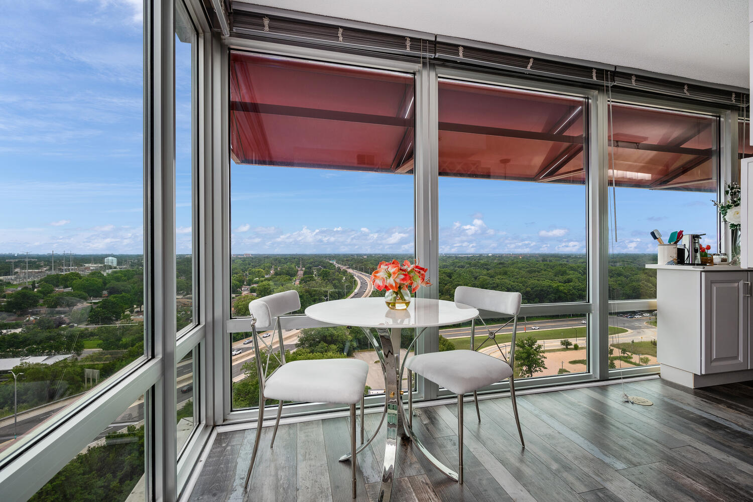 9655 Woods Drive Unit: 1710