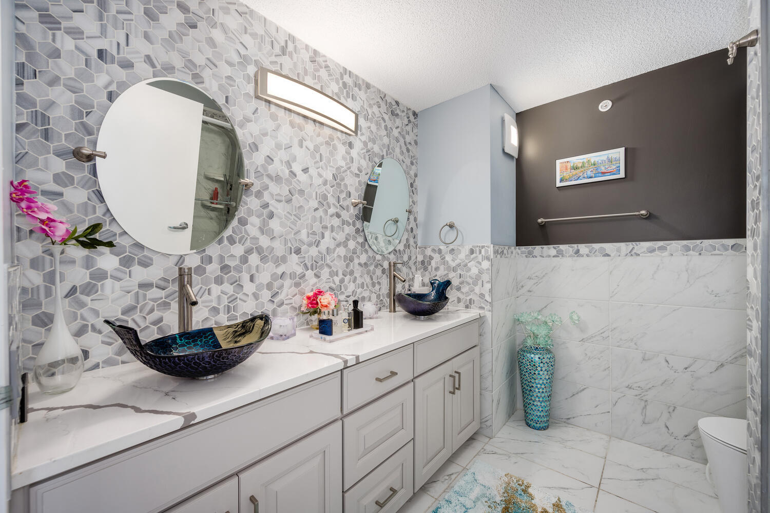 9655 Woods Drive Unit: 1710