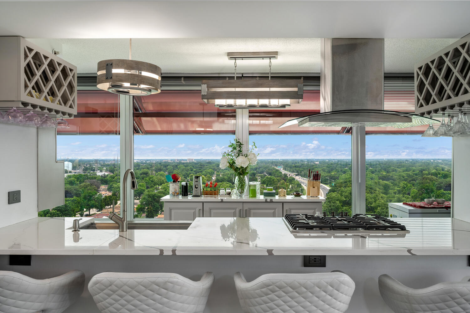 9655 Woods Drive Unit: 1710