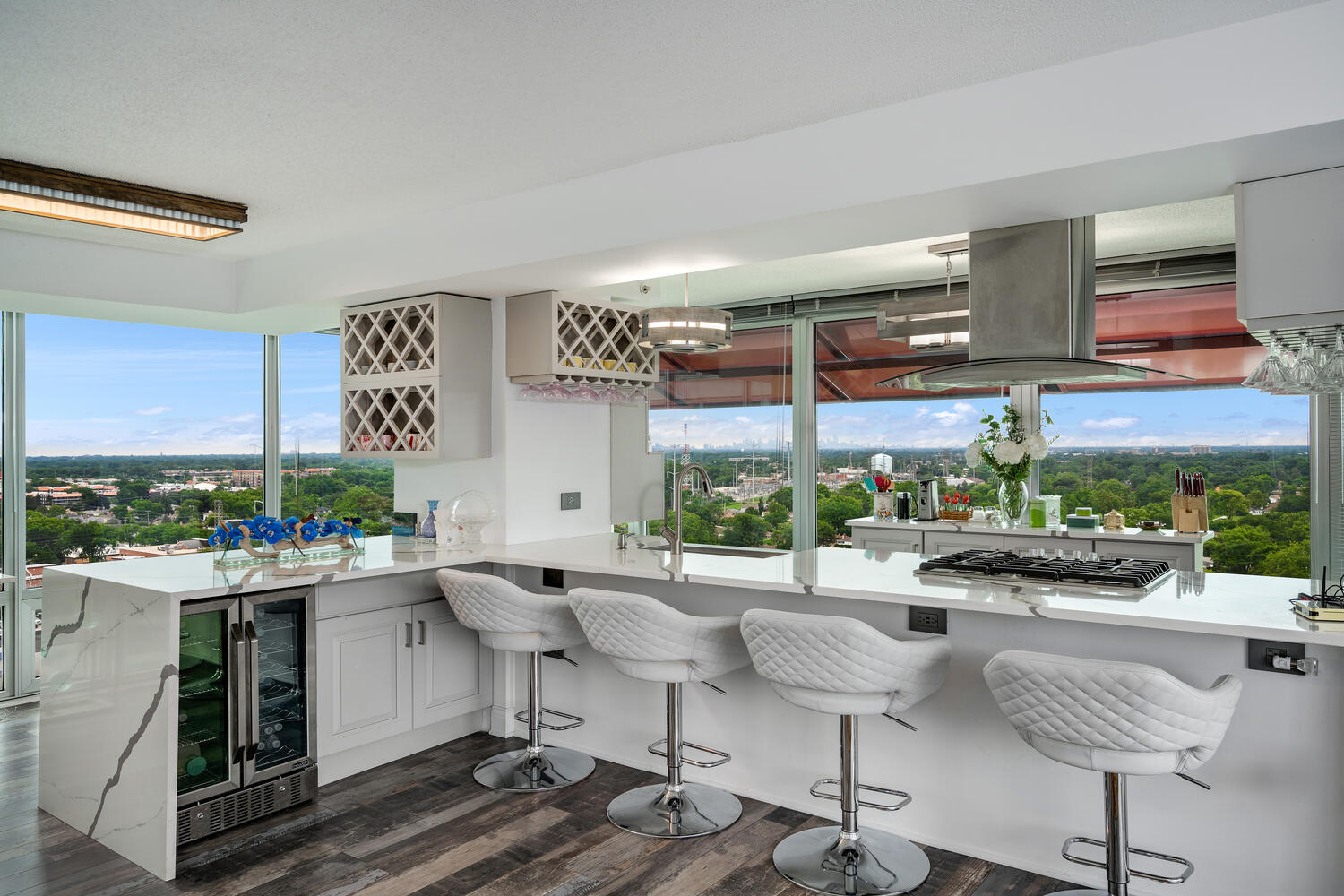 9655 Woods Drive Unit: 1710