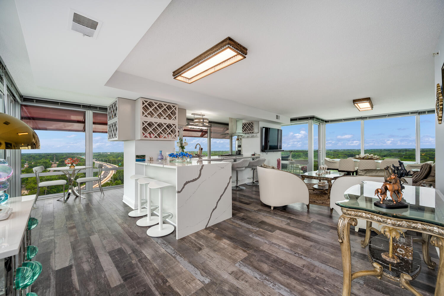 9655 Woods Drive Unit: 1710