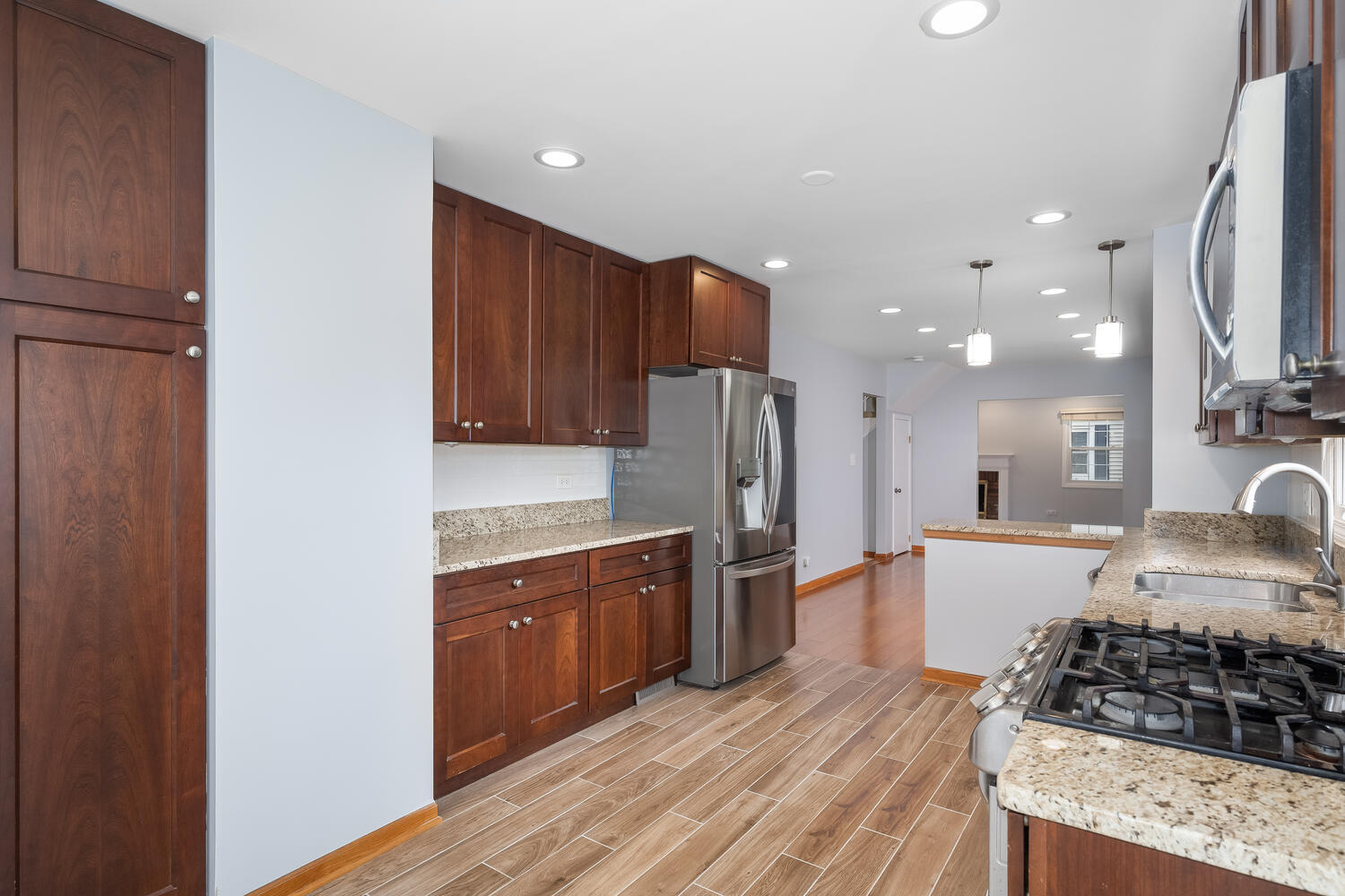 751 Essington Lane