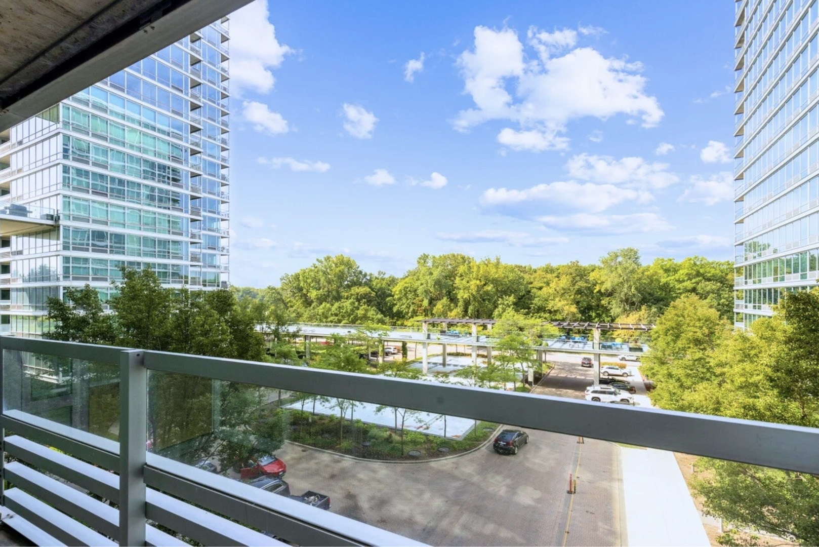 9715 Woods Drive Unit: 510