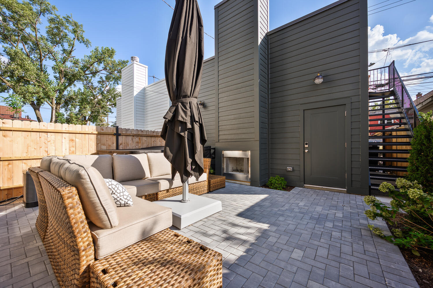 2205 W Huron Street