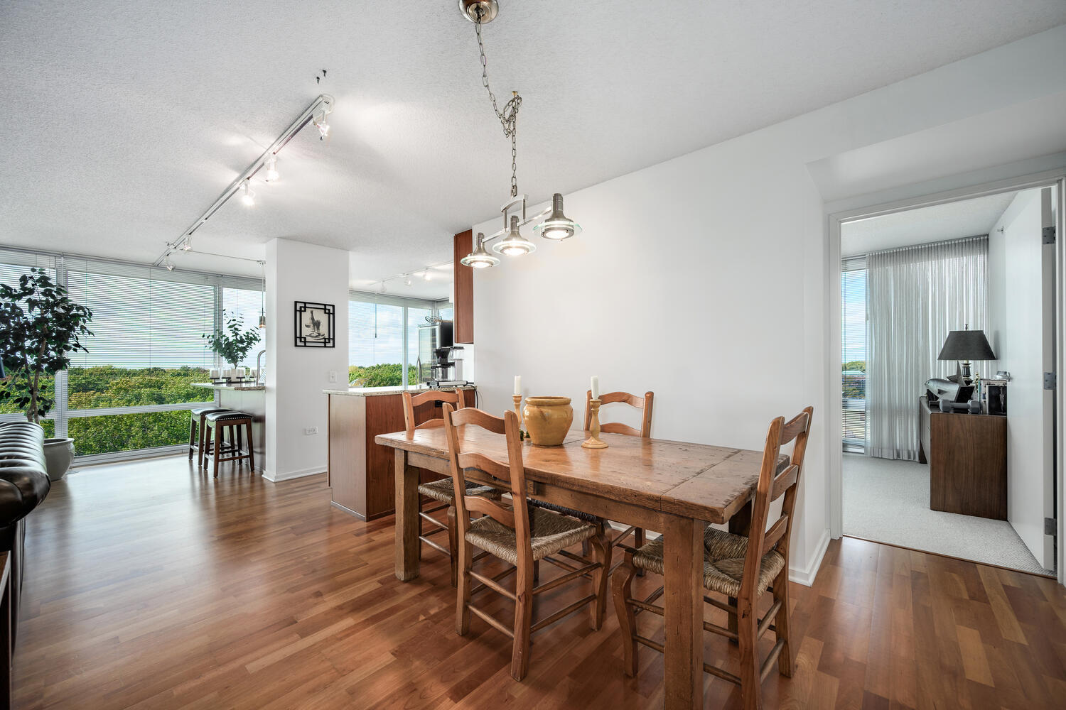 9725 Woods Drive Unit: 1002