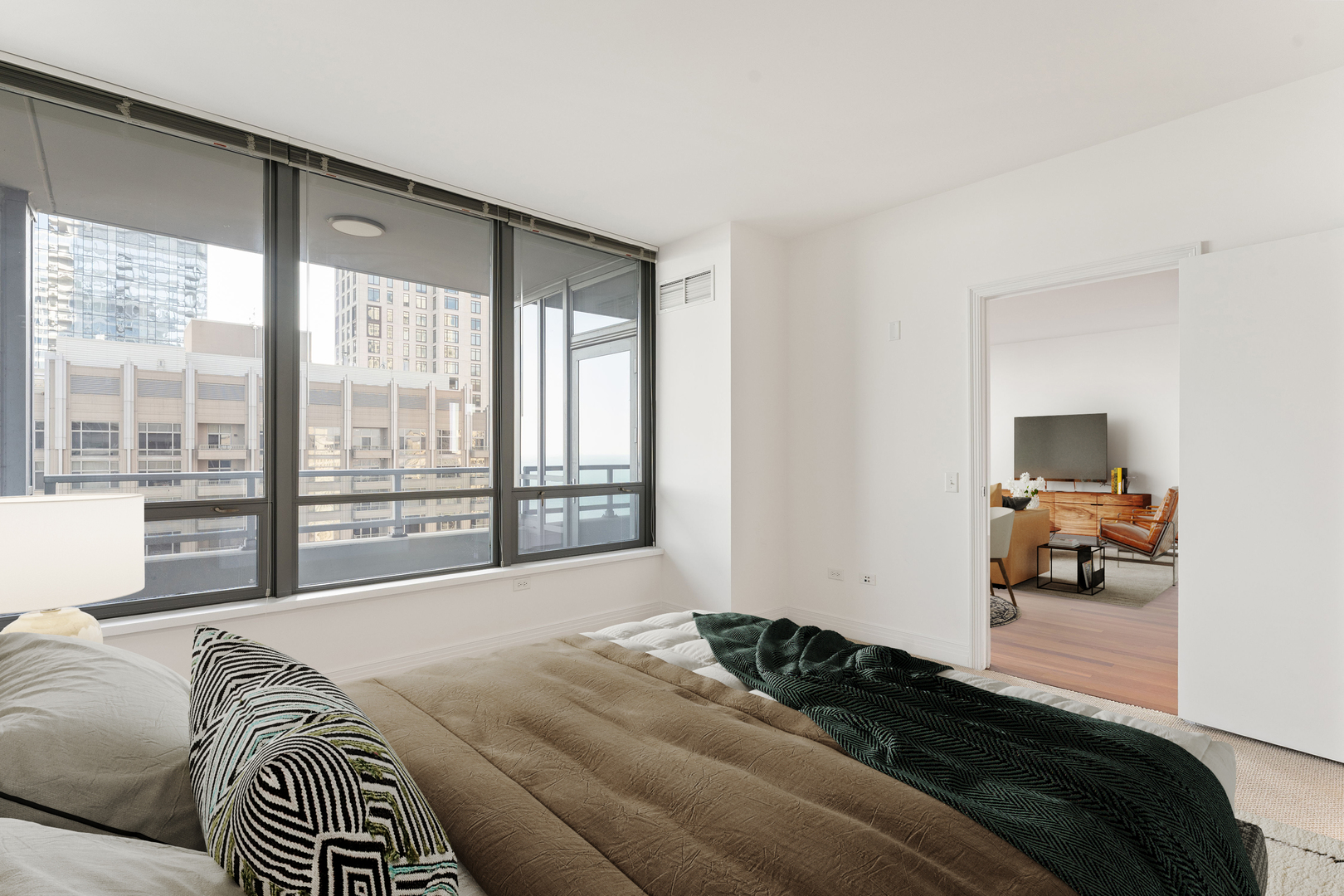 600 N Lake Shore Drive Unit: 2707