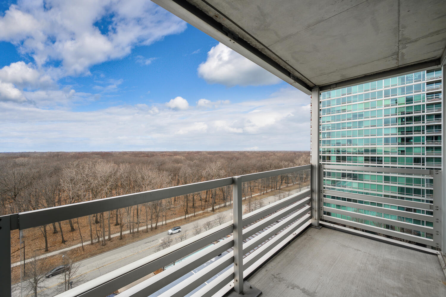 9655 Woods Drive Unit: 1102