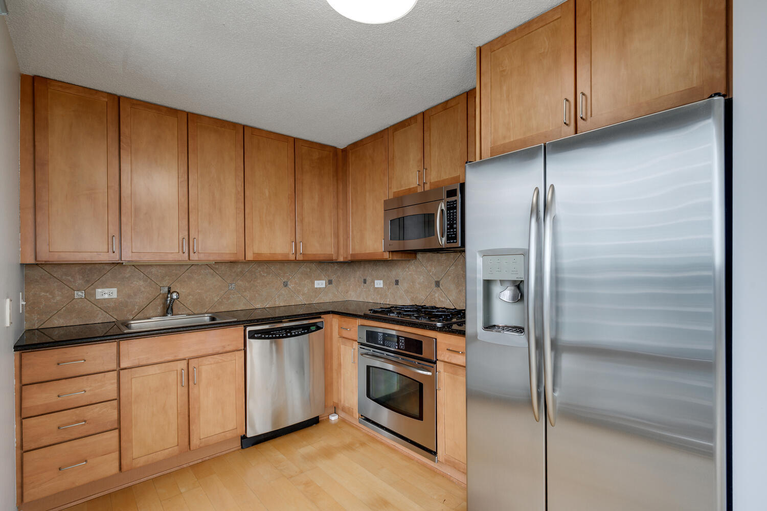 9655 Woods Drive Unit: 1102