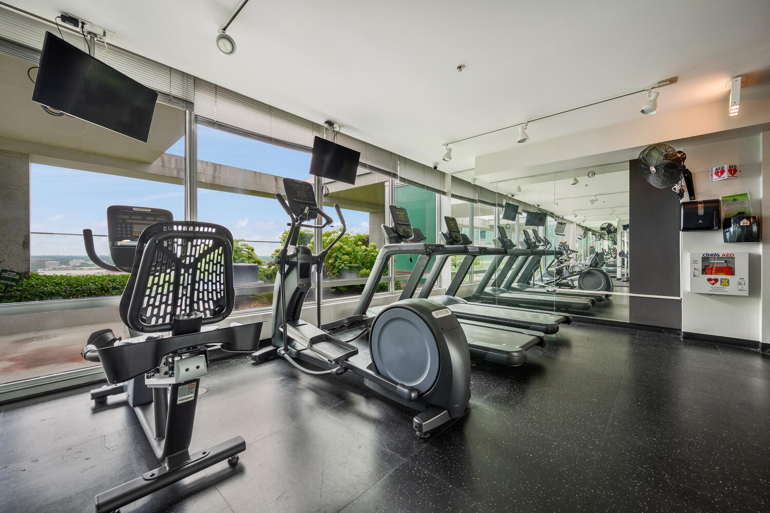 9655 Woods Drive Unit: 1809