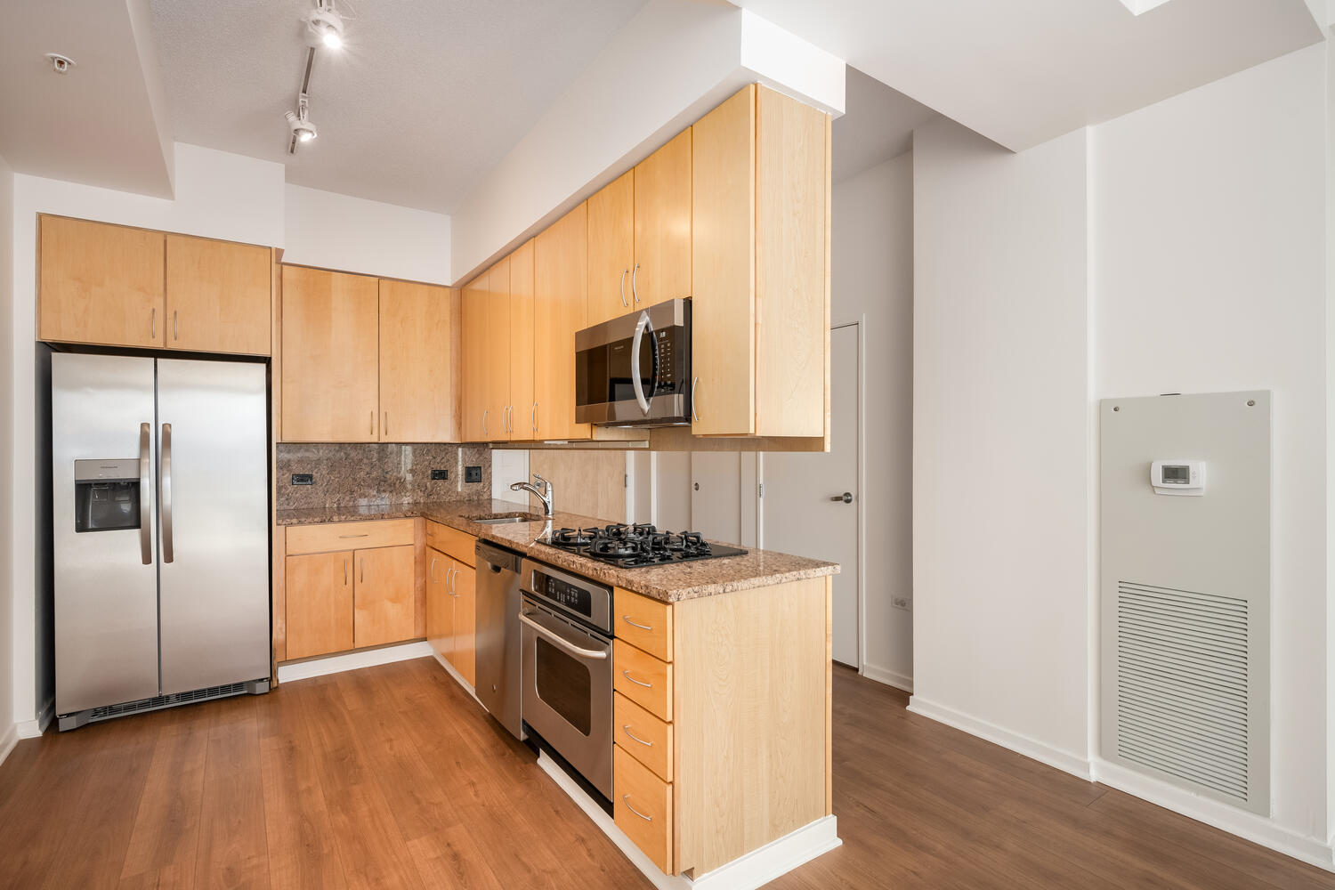 9725 Woods Drive Unit: 305