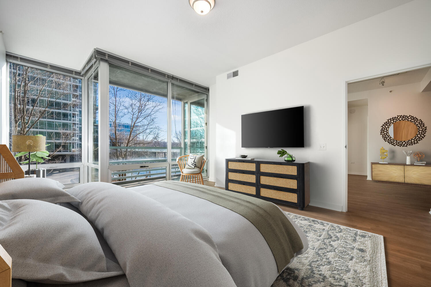 9725 Woods Drive Unit: 305