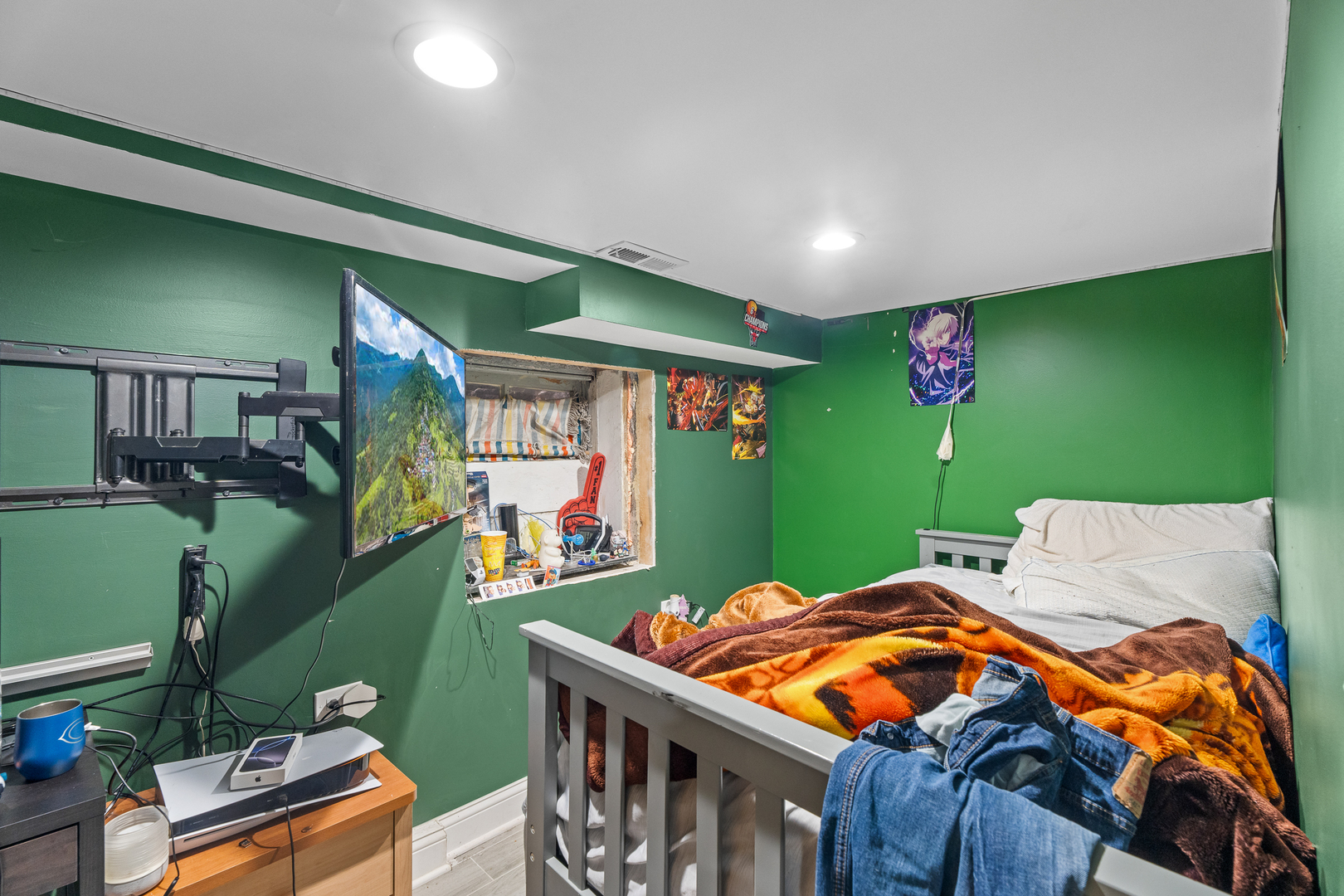 1314 W 18th Place