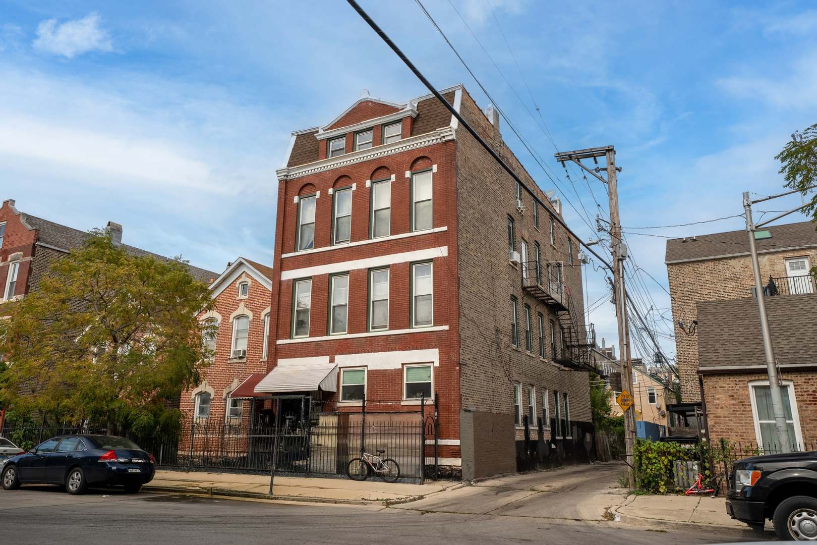 1314 W 18th Place