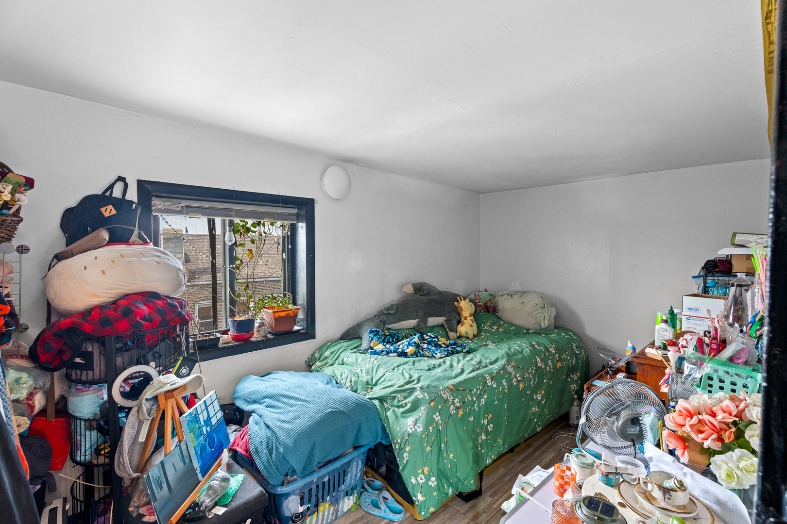 1314 W 18th Place