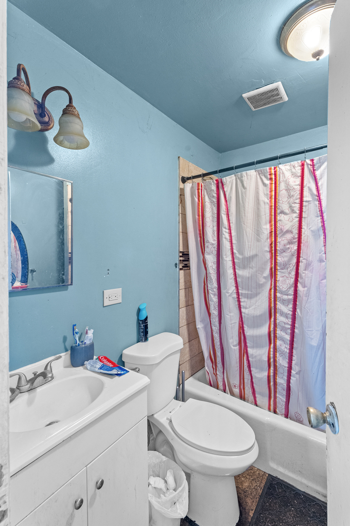 1314 W 18th Place