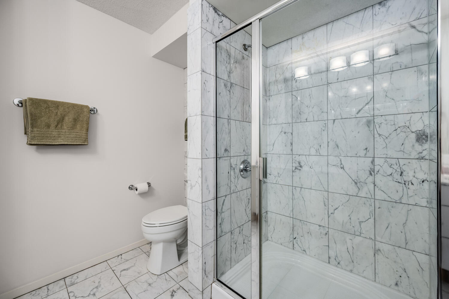 9725 Woods Drive Unit: 507