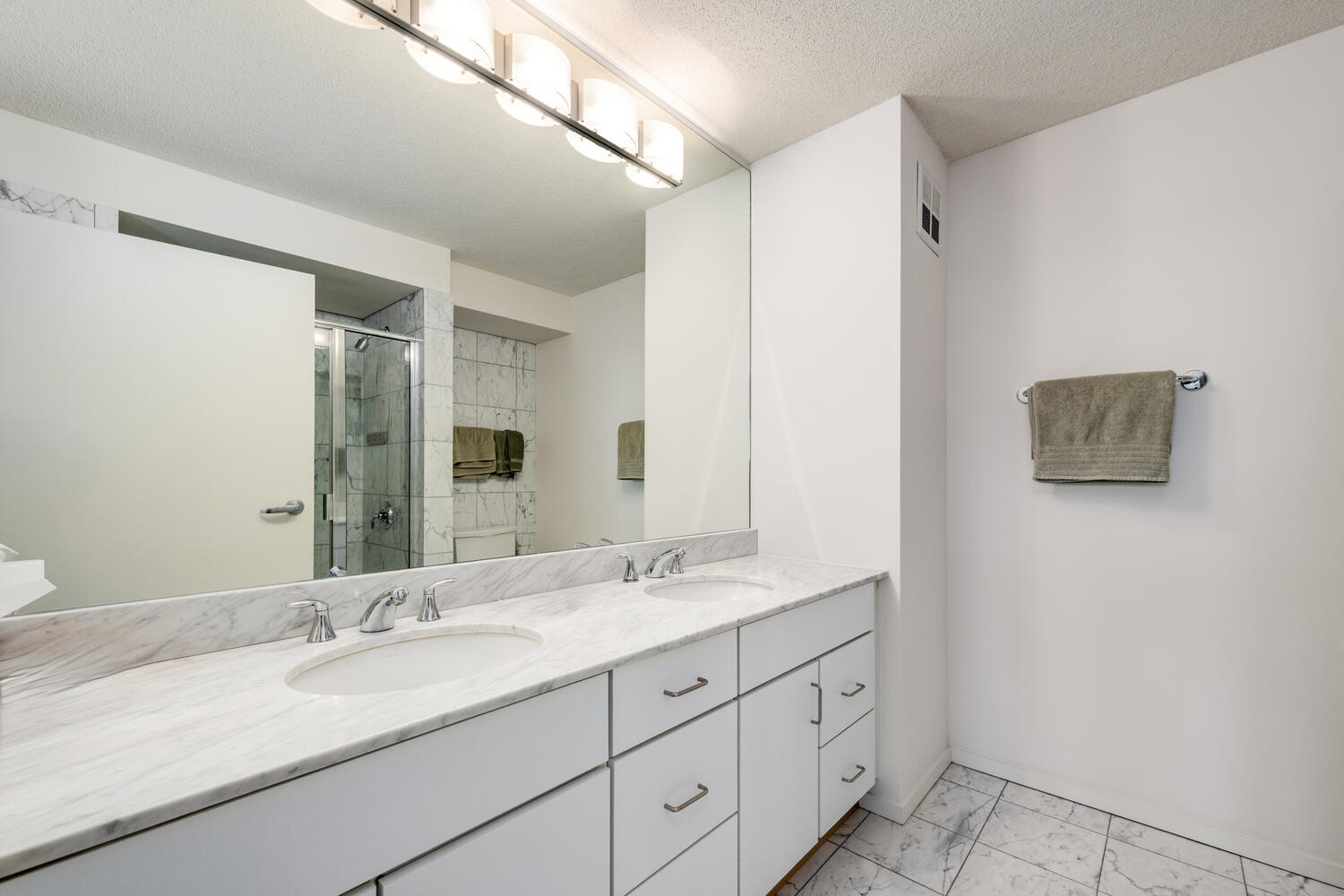 9725 Woods Drive Unit: 507