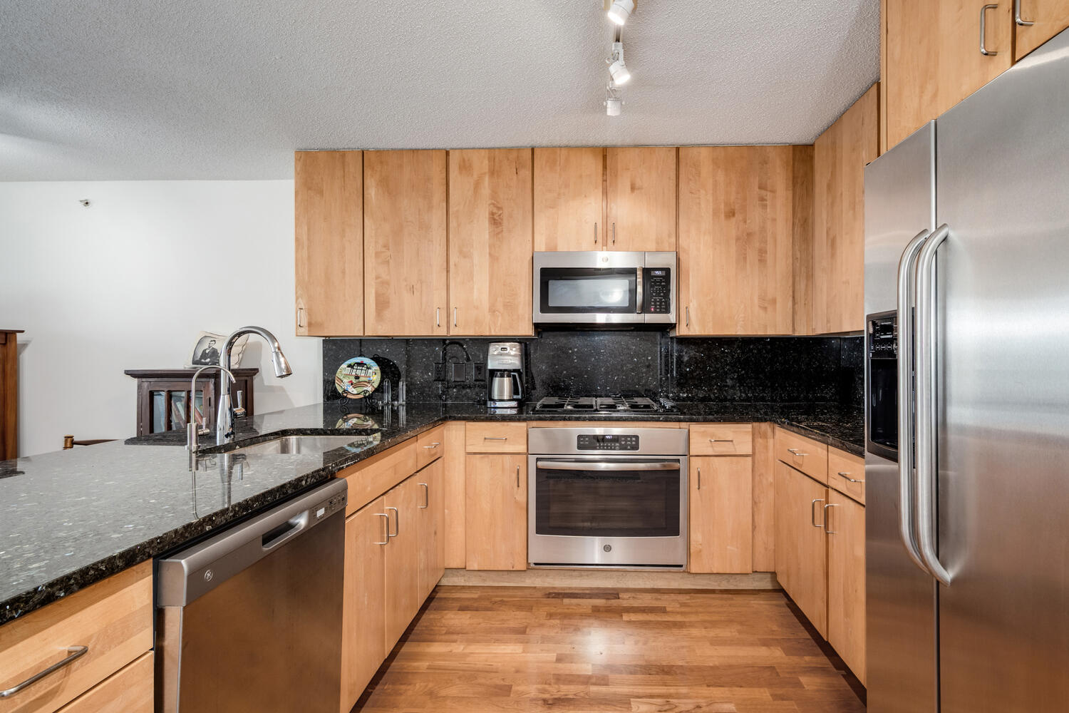 9725 Woods Drive Unit: 507