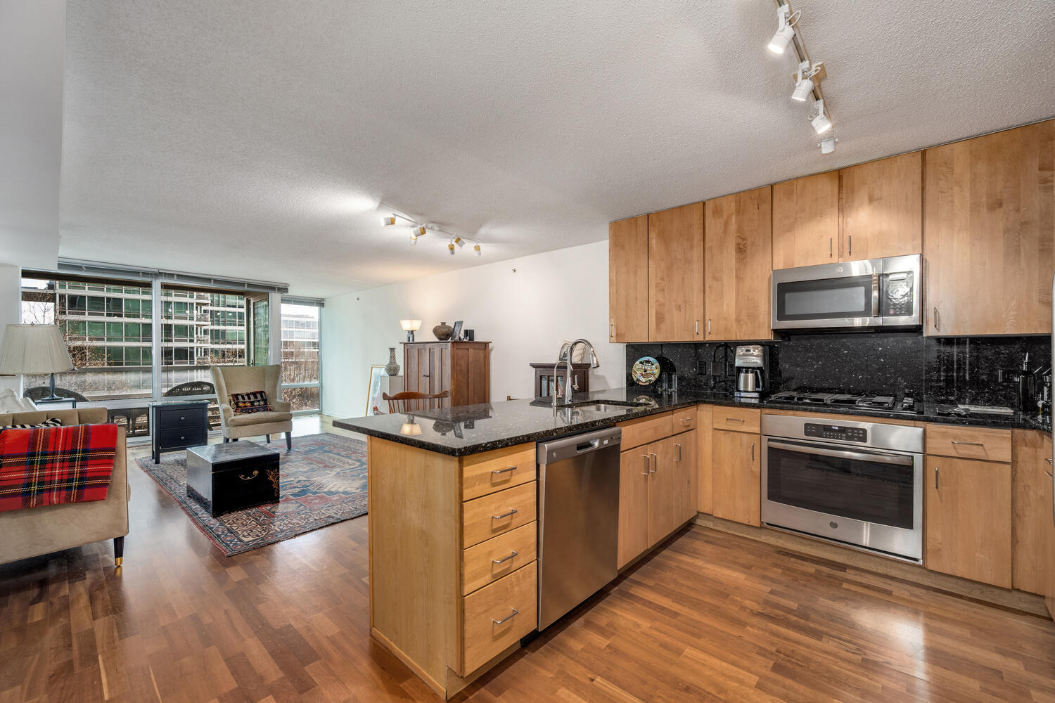 9725 Woods Drive Unit: 507