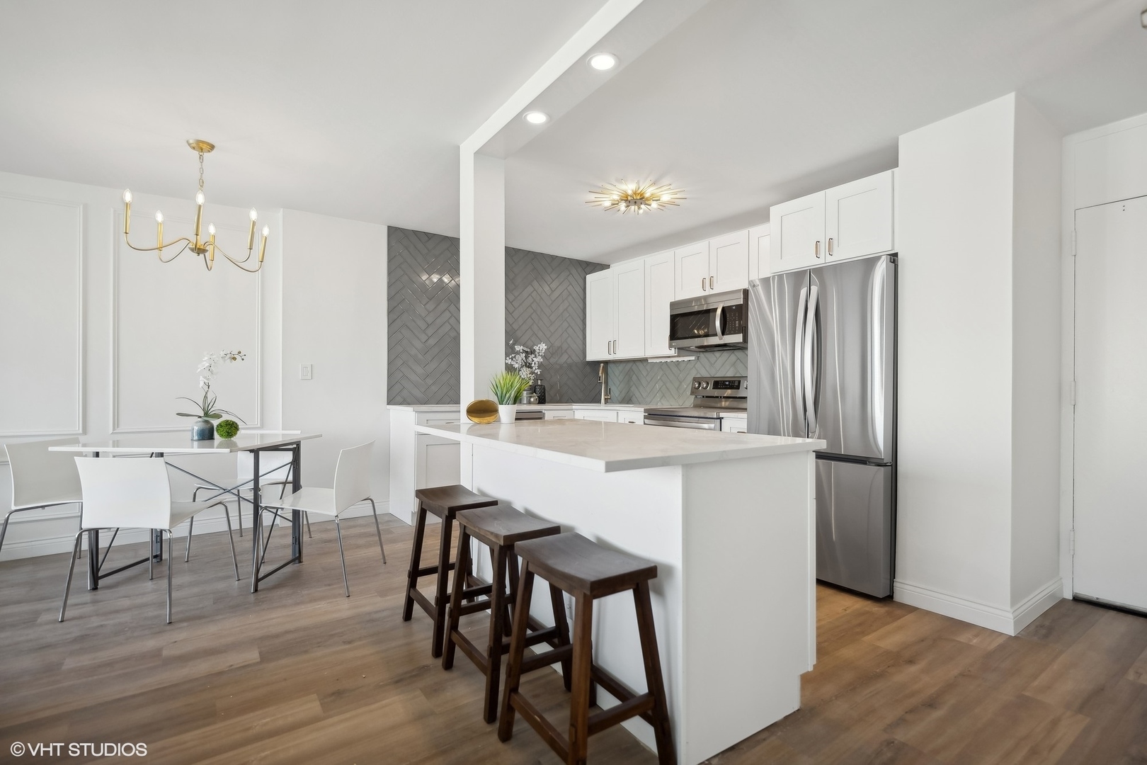 5455 N Sheridan Road Unit: 1711