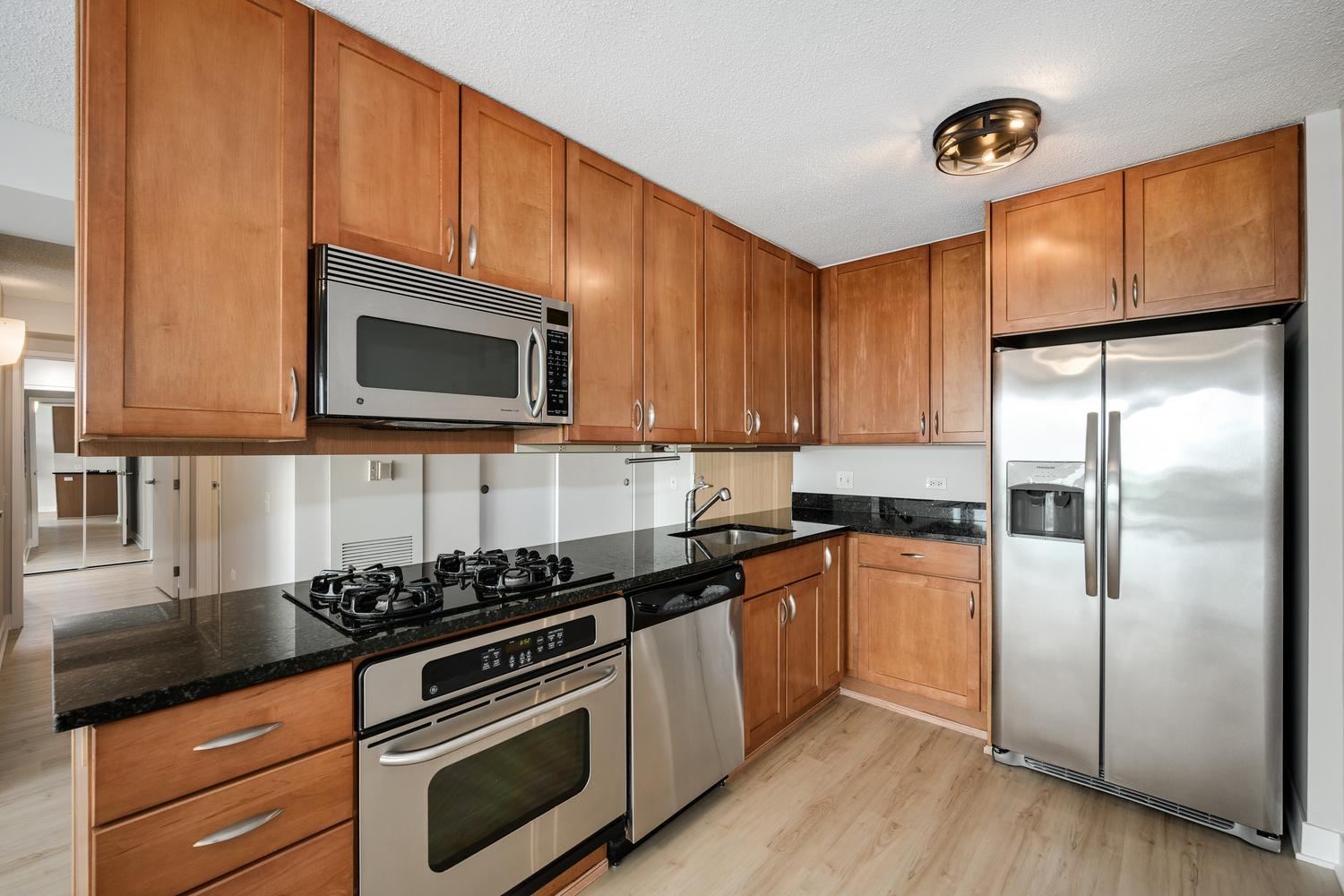 9715 Woods Drive Unit: 1209