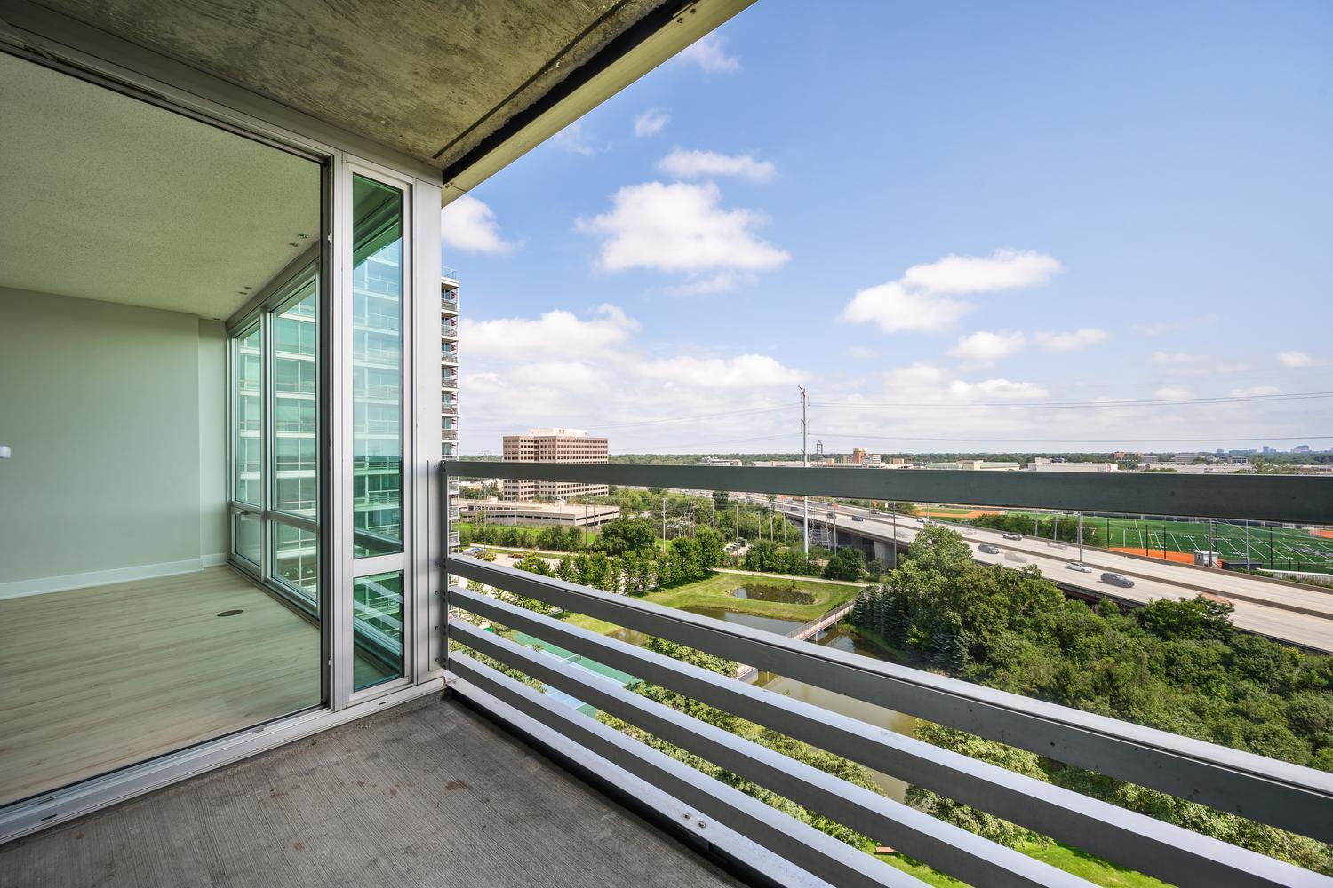 9715 Woods Drive Unit: 1209