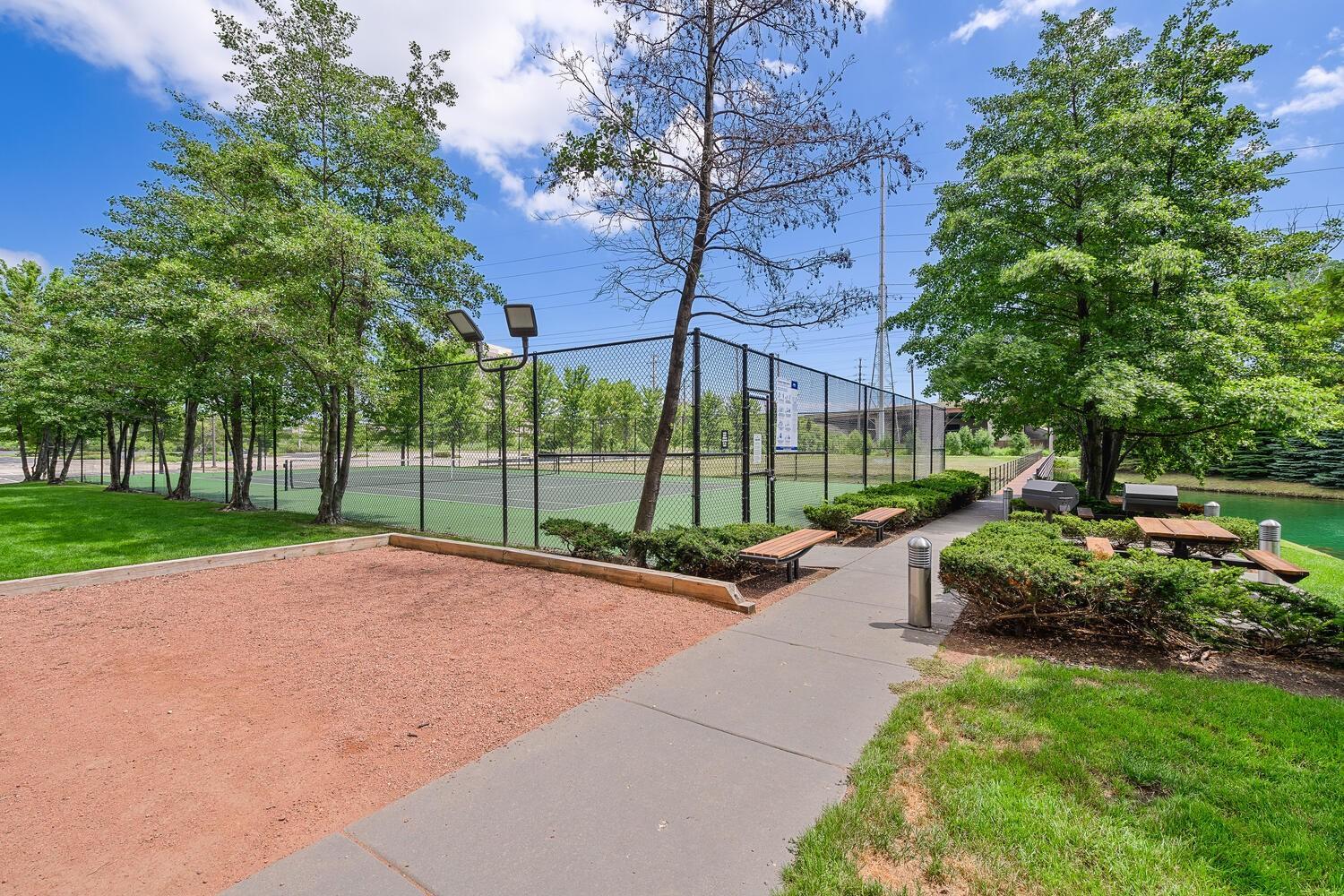 9715 Woods Drive Unit: 1209