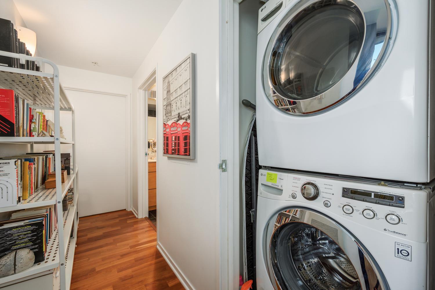 9715 Woods Drive Unit: 1806