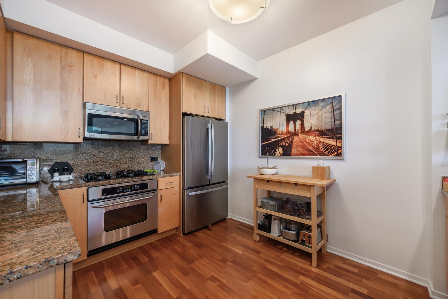 9715 Woods Drive Unit: 1806